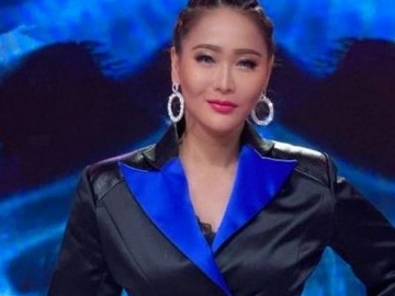   Inul Daratista Kenang 26 Tahun Pernikahan