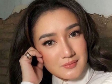 Melly Mono Akui Ariel NOAH Cinta Pertamanya