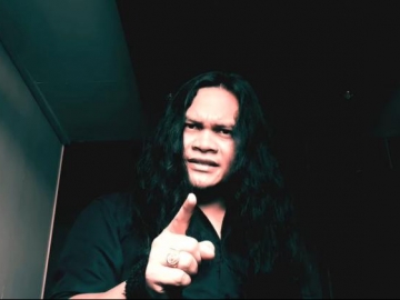 Larissa Chou dan Alvin Faiz Saling Sindir di IG, Mbah Mijan Doakan Rujuk Langsung Tuai Reaksi Sinis