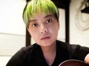 Cuek Dibully Netter Tak Kunjung Nikah, Leony Vitria Posting Ini