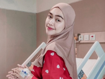 Ria Ricis Dikritik Usai Jadikan Wafat Sang Ayah Konten, Dibandingkan dengan Milik Oki Setiana Dewi