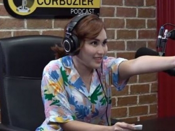 Ayu Ting Ting Dihujat Netter Usai Lakukan Ini ke Deddy Corbuzier