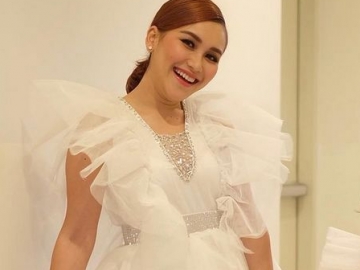  Bersanding Dengan Ibunda, Netter Puji Kecantikan Anak Ayu Ting Ting 