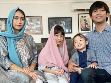 Dituding Lakukan Pelecehan, Berikut 7 Potret Rian D'Masiv Bersama Istri dan Anaknya 