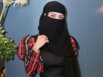 Mantap Hijrah, Five Vi Kesal Orang-orang Sangka Dirinya Tengah Sakit: Ngeselin!