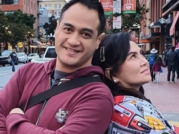 Dikabarkan Sakit dan Kritis, 7 Potret Bahagia Ferry Irawan dan Istri Ini Bikin Nostalgia