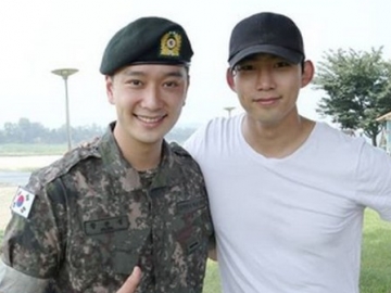 Ngeri, Taecyeon-Chansung 2PM Cerita Pengalaman Hotelnya Dimasuki Sasaeng Fans di Singapura