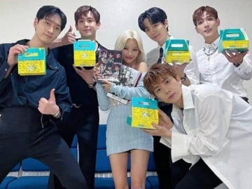 Jadi HOTTEST Paling Beruntung, Soyeon (G)-IDLE Tukar Pesan Album dengan 2PM