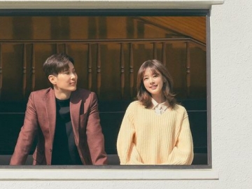 'Monthly Magazine Home' Rilis Video BTS Keseruan Jung So Min-Kim Ji Suk 'Beradegan Ranjang'