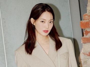 Senyum Manis Shin Min A di 'Hometown Cha Cha Cha' Tuai Pujian Netizen