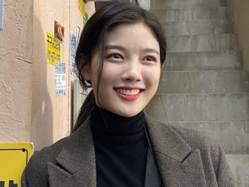 Bintangi 'Lovers of the Red Sky', Intip 7 Potret Kim Yoo Jung Tampil Imut Hingga Bold