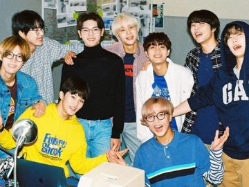 Cuma 1 Hari, NCT 127 Berhasil Raih 1 Juta Pre-Order di Album 'STICKER'!