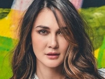 Luna Maya Buka Alasannya Mengapa Tak Kunjung Menikah