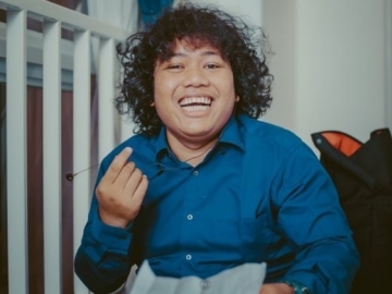 Wajah Marshel Widianto Terpampang di Times Square New York: Pengin Teriak!