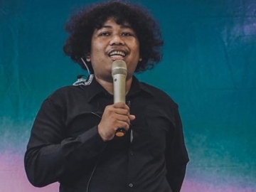 7 Potret Marshel Widianto Yang Wajahnya Nampang Di Time Square Usai Dihujat Netizen