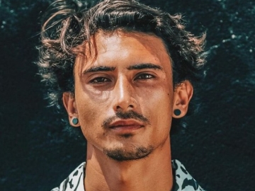 Dipuji Jessica Iskandar, Ini 7 Potret Vincent Verhaag Bukti Laki Banget