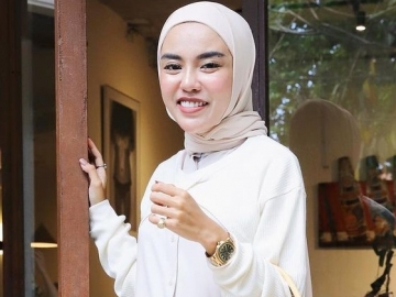 Paranormal Terawang Medina Zein Pakai Barang Palsu, Sampaikan Pesan Penting Ini