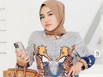  Pengacara Komentari Rekaman Suara Medina Zein Minta Dijemput Mobil Mewah