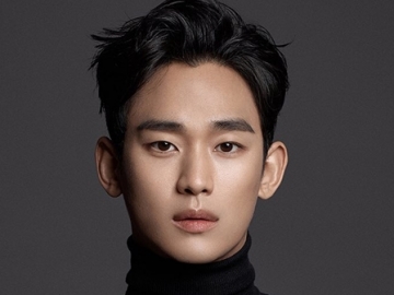 8 Potret Charming Kim Soo Hyun Yang Comeback Drama 'One Ordinary Day'