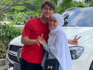 Lesti Kejora & Rizky Billar Bakal Rilis Foto Pernikahan Siri