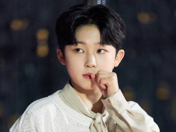 Masih SD, Selfie Trainee Jepang P NATION Banjir Perdebatan