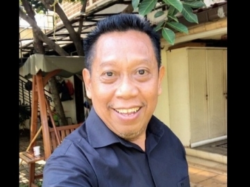   Kondisi Membaik, Tukul Hanya Bisa Komunikasi Dengan Mata