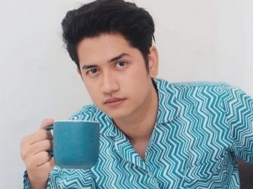 Buka Jasa Pendamping Kondangan, Zikri Daulay Diserbu Netter Wanita