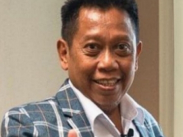 Tukul Hanya Bisa Komunikasi Dengan Mata