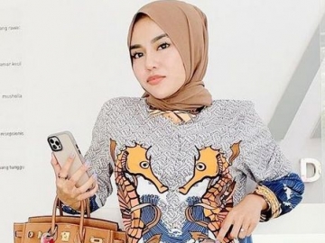 Pengacara Komentari Rekaman Suara Medina Zein Minta Dijemput Mobil Mewah