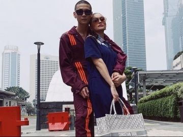 Adam Rosyadi Pamer Momen Bareng Agnez Mo di Amerika, Fans Sayangkan Hal Ini
