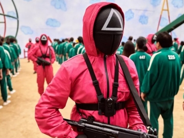 'Squid Game' Bikin Sepatu Vans Putih Ini Laris Manis Jelang Perayaan Halloween 