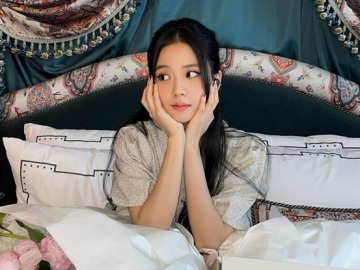 Dibilang Tak Profesional, Jisoo BLACKPINK Dikecam Pamer Selfie Pakai iPhone Banjir Pembelaan Manis