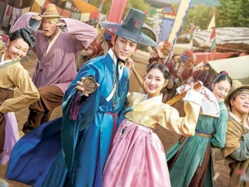 Siap-siap Ngakak, Drama Baru Taecyeon 2PM dan Kim Hye Yoon 'Tengkar' di BTS Pembuatan Poster