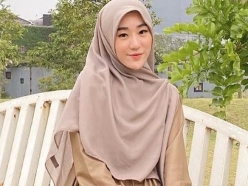   Larissa Chou Lebih Bahagia Walau Jadi Ibu Tunggal