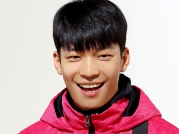 Wi Ha Joon Masuk Daftar Pria Terseksi Tahun 2021, Intip Sederet Gaya Outfitnya