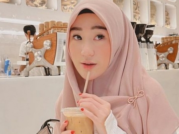  Henny Rahman Merasa Lebih Cantik & Baik, Larissa Chou: Bodo Amat!