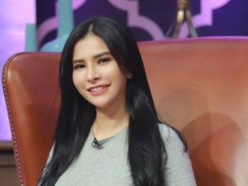Tampil 'Fresh' Bak Sayuran, Maria Vania Sukses Bikin Kaum Adam Melek