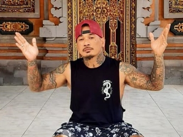 Terima Maaf dari Jerinx SID, Adam Deni Tetap Akui Senang Suami Nora Alexandra Dibui