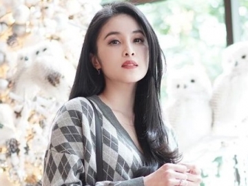 Potret Masa Muda Ibunda Sandra Dewi Bikin Kesengsem Parah, Seperti Apa?