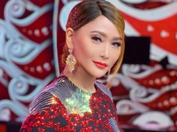  Terpaksa 'Ngantor', Inul Daratista Sindir Karyawan