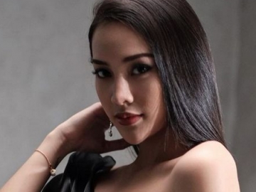  Sambut Tahun Baru 2022, Anya Geraldine Bagi Foto Seksi