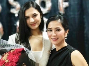 Bunga Zainal Pajang Foto Hingga Ungkap Sosok Putri Sambung Baginya