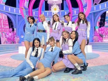 Usai Batalkan Konser Offline di Korea, Twice Berangkat Gelar Tur di Amerika Utara