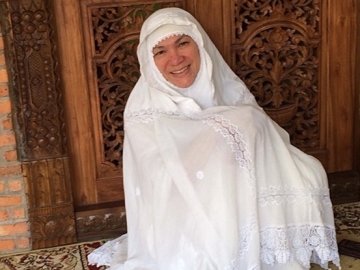 Wasiat Terakhir Dorce Gamalama Ingin Dimakamkan Sebagai Wanita Picu Perdebatan Lagi