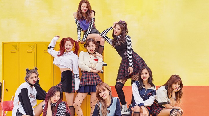 Foto: Cetak Rekor Baru, MV 'Knock Knock' Twice Raih 1 Juta 'Likes' di YouTube