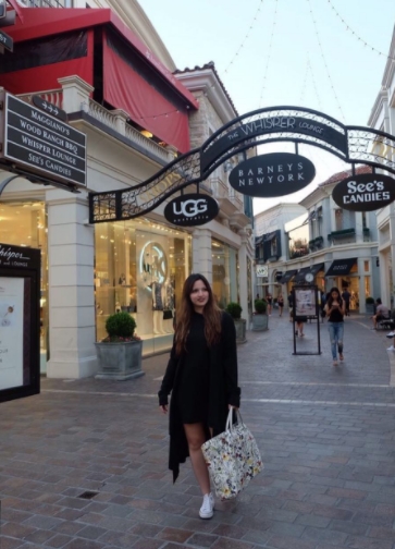  Nia Ramadhani di The Grove