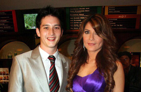 Tamara Bleszynski dan Mike Lewis