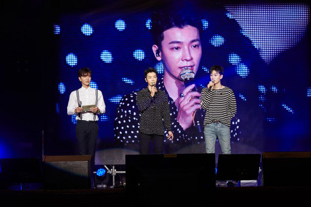 Penampilan Eunhyuk, Donghae, dan Leeteuk di Fanmeeting 'Hello Again'