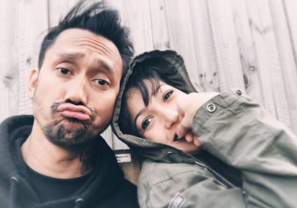 Bahagianya Tora Sudiro Bersama Mieke Amalia