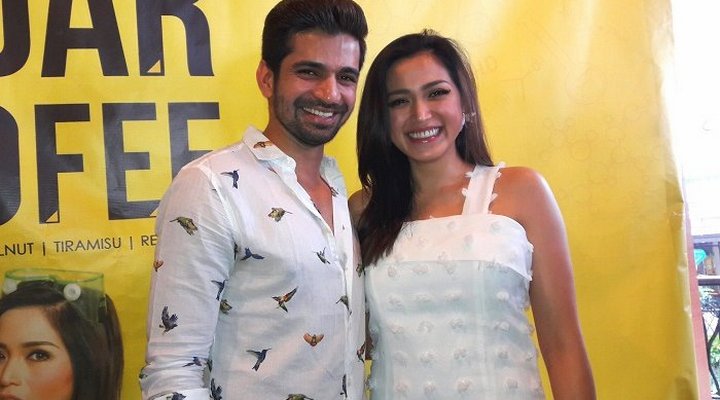 Foto: Pelukan Mesra, Netter Minta Vishal Singh Segera Nikahi Jessica Iskandar